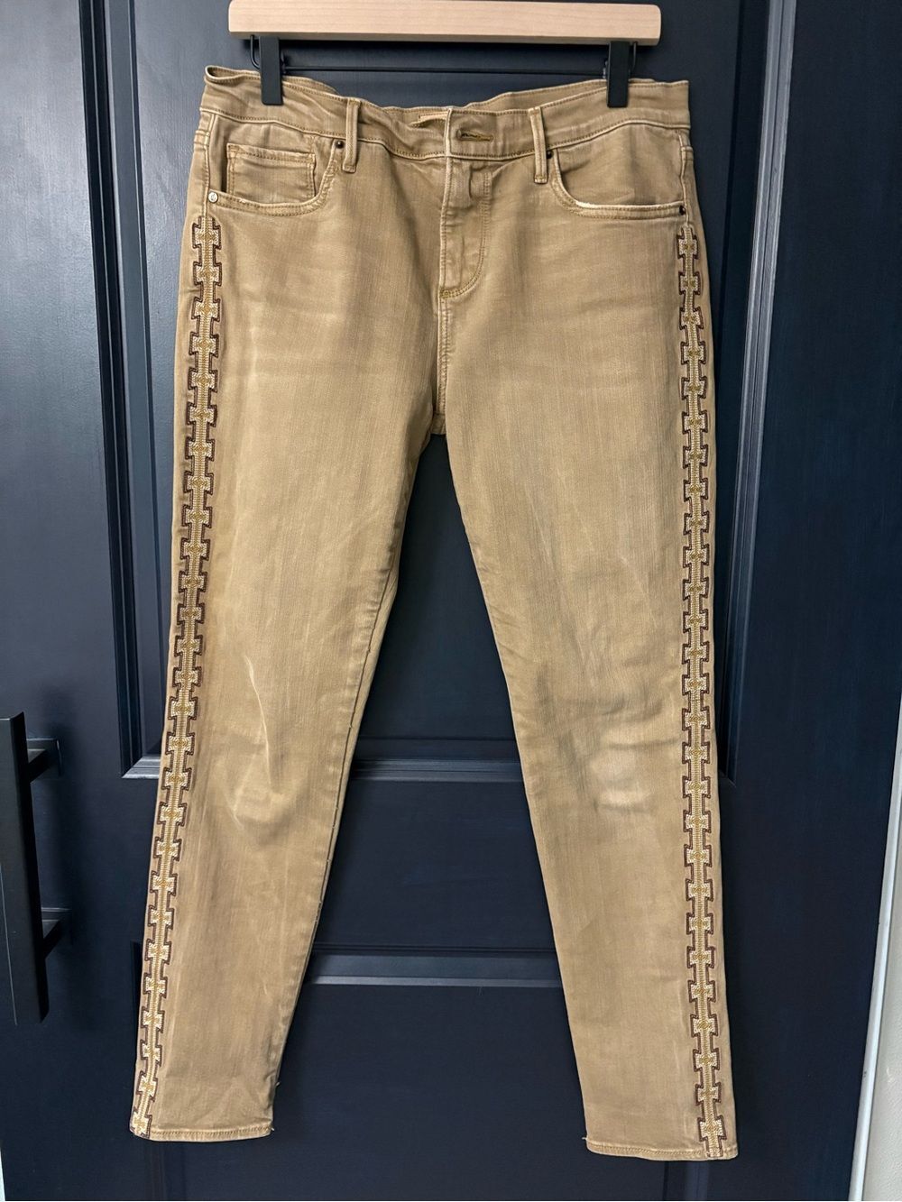 Driftwood Classic Fit Embroidered Side Stripe Jeans Women’s 30 Tan Stretch